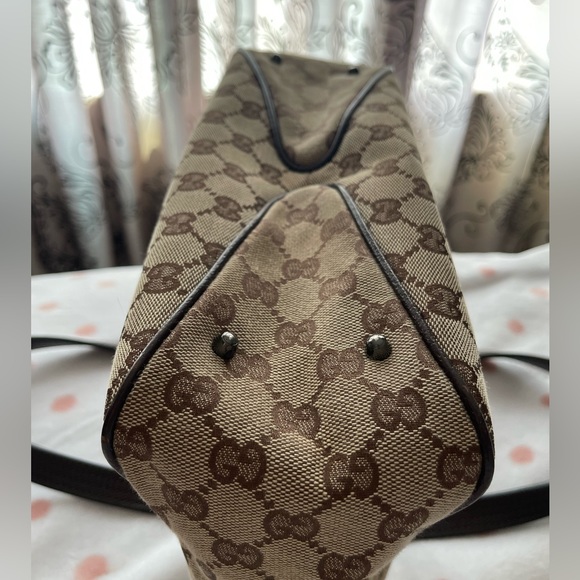 Gucci Bag - Picture 5 of 7